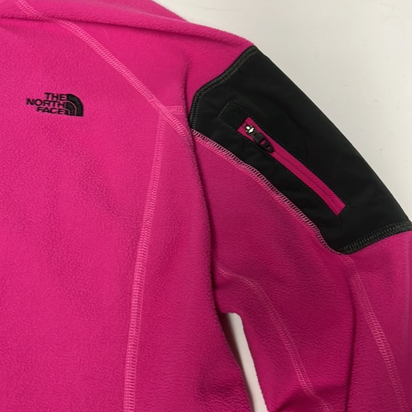 The North Face hot pink 1/4 zip fleece - Picture 3 of 6